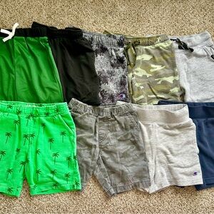 Kids boy shorts bundle, Size SX / S